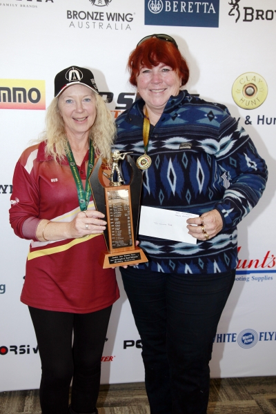 2 Women Team_8836.jpg
