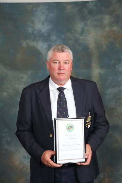 David Nielsen with Meadway cert.JPG