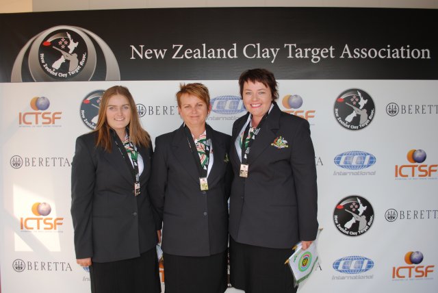 Ladies Team 2nd Australia World DTL 2014 NZ.jpg