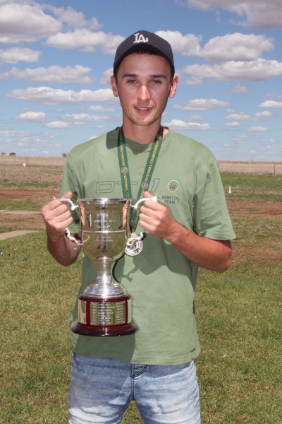 Mac HG Junior Nicholls.jpg