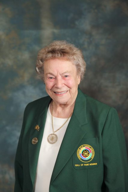 Violet Reade 2.JPG