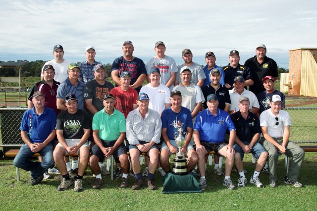 W_Mac Open Team 2013.jpg